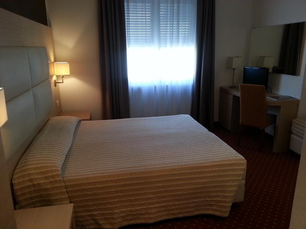 Hotel Regina Bolzano Rom bilde